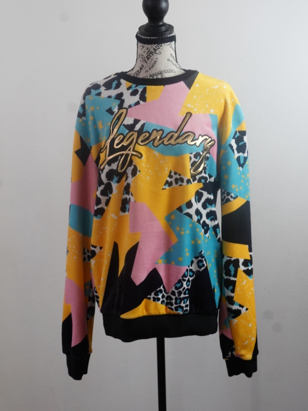 Y2K Streetwear Switch Remarkable Legendary Graphic Sweatshirt Men’s L
